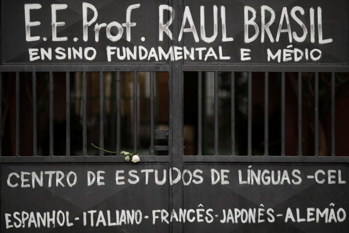 "Eles voltaram para a escola, voltaram para o referencial que eles tinham. E para eles terem feito esse retorno é porque não era um referencial pequeno, para o bem ou para o mal", diz Sérgio Pereira, pedagogo e conselheiro do sindicato dos professores de São Paulo.