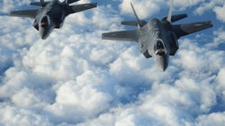 Israel estrena en combate el caza más avanzado del