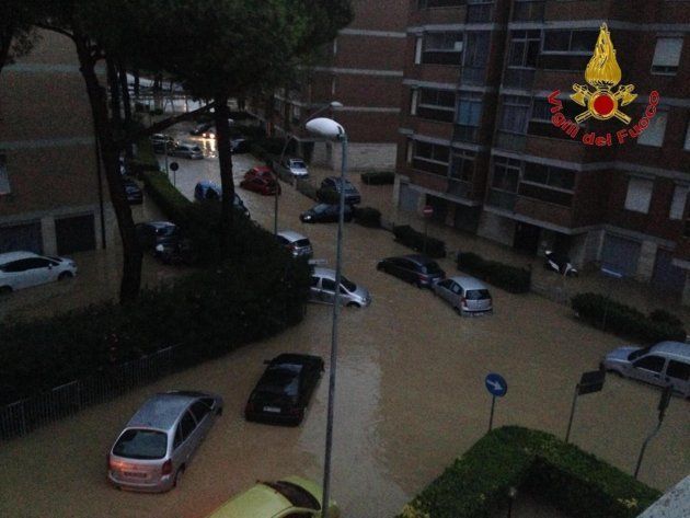 Las calles inundadas de Livorno, Italia.