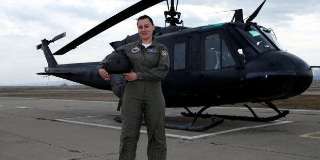 Ekaterine Kvlividze, de 30 años, capitana, piloto de helicópteros de de la Fuerza Aérea de Georgia desde...