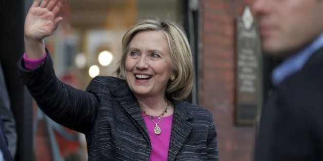 El Departamento de Estado difunde 300 correos electrónicos de Hillary
