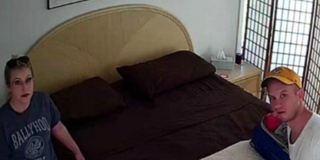 Una pareja descubre que ha sido grabada apartamento alquilado mediante AirBnb | HuffPost Tendencias