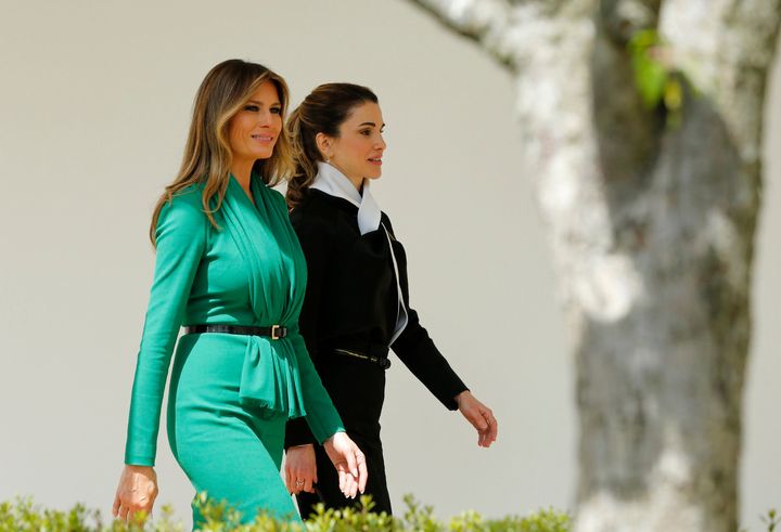 U.S. first lady Melania Trump (L) walks down the White House colonnade with Jordan's Queen Rania after U.S. President Donald Trump and Jordan's King Abdullah II held a joint news conference in the Rose Garden at the White House in Washington, U.S., April 5, 2017. REUTERS/Yuri Gripas