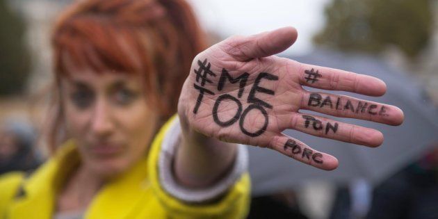 Las mujeres marchan en Francia para denunciar los abusos