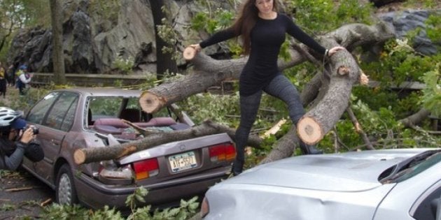 Nana Gouvea, la modelo que posó con los daños del huracán Sandy, protagonista de bromas en internet