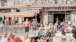 España, camarera de