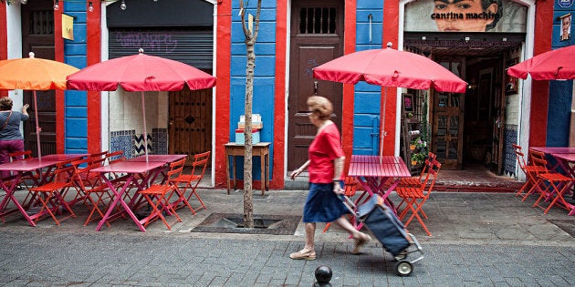 Más vida de barrio con menos movilidad