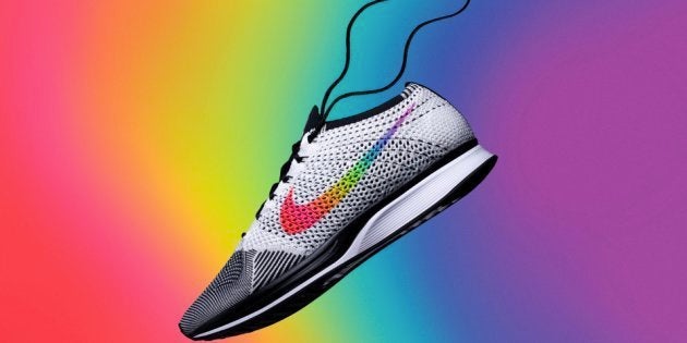 Zapatillas LGTB para romper barreras | El HuffPost Noticias