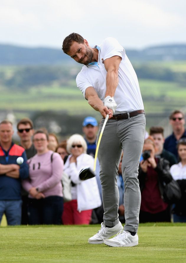 Jamie Dornan, el 5 de julio de 2017 en el torneo de golf de Irlanda del Norte.