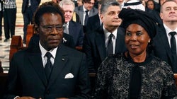 El dictador Obiang, único jefe de Estado en el funeral de Suárez