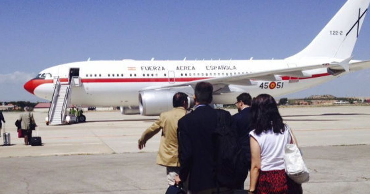 El avi n Airbus 310 en el que viaja Margallo a Bali  