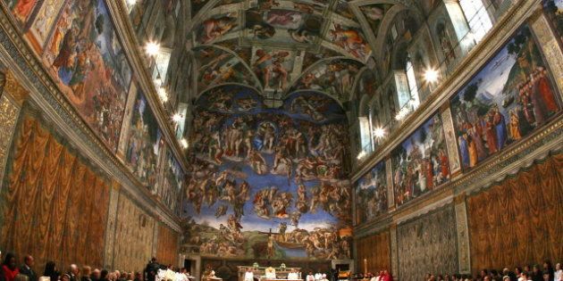 El Vaticano pasará la aspiradora a los turistas de la Capilla Sixtina y reducirá su temperatura