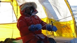 El Trineo de Viento, dentro de una nube en el hielo de