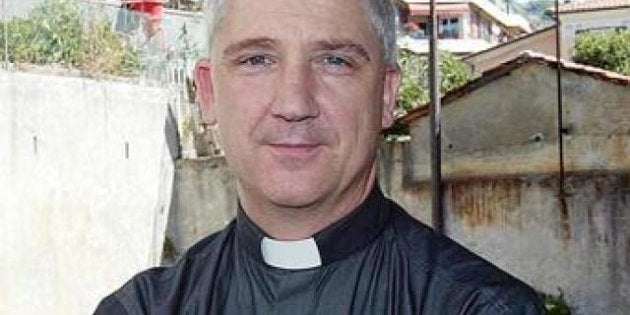 Piero Corsi, el cura que acusó a las víctimas de violencia machista de provocar, cuelga los