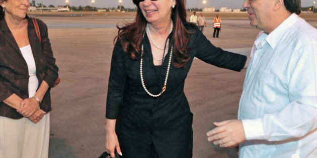 Nicolás Maduro y Cristina Fernández visitan a Chávez en La