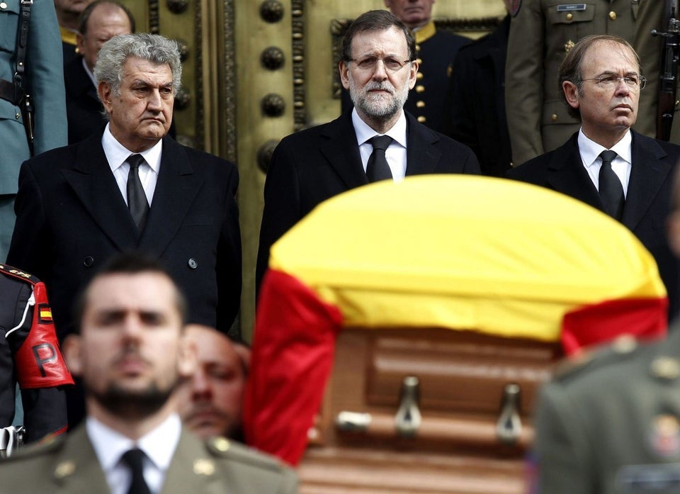 Las 17 fotos impresionantes del adiós a Suárez El HuffPost Política