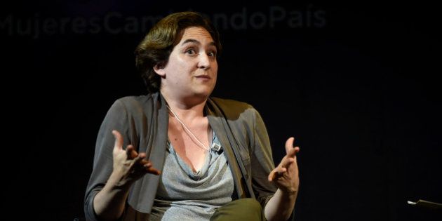 Ada Colau y Joan Tardà a la gresca en Twitter por la presidencia del