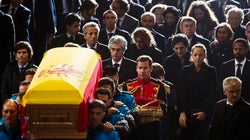 La lista de asistentes al funeral de Estado por Adolfo