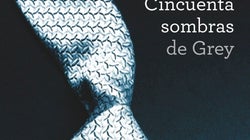 Prueba el porno para mamás: descarga un capítulo de Cincuenta sombras de Grey