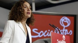 El PSOE reprocha a Podemos que esconda sus siglas en las