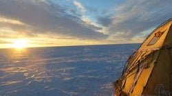 El Trineo de Viento cruza lagos en el desierto de hielo de