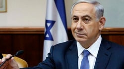 Israel va por