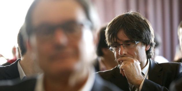 EN DIRECTO: Mas da el relevo a Puigdemont como president en