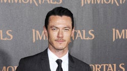 James Bond y Luke Evans. ¿Una extraña
