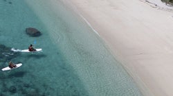 Mira los mejores hoteles con playa del mundo sin morirte de envidia