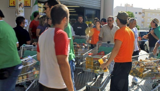¿Estás a favor o en contra del asalto a los supermercados del