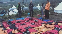 Los colchones 'salvavidas' hechos por voluntarios en