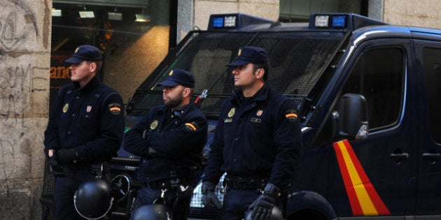 El Corte Inglés suministrará uniformes a la Policía Nacional | El HuffPost