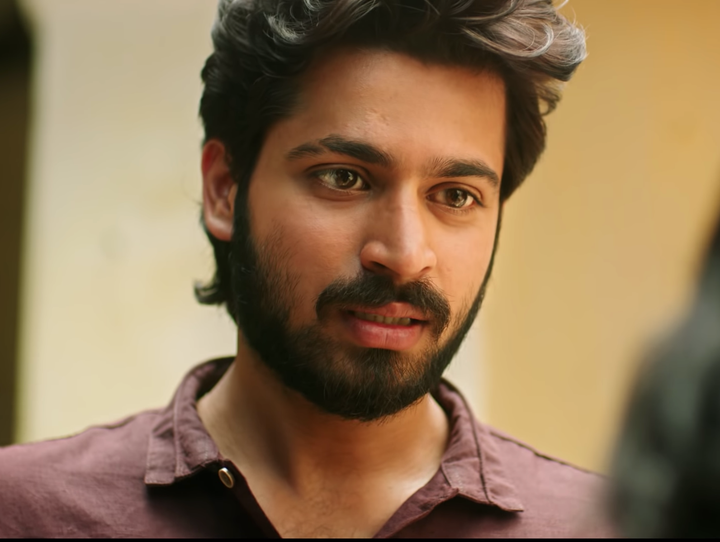 Harish Kalyan in a still from 'Ispade Rajavum Idhaya Raniyum'.