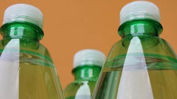 Cinco formas de reutilizar botellas de plástico que no imaginabas