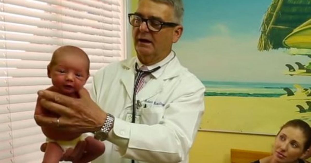 Un Pediatra Enseña Su Técnica Para Que Un Bebé Deje De Llorar En Segundos VÍdeo El Huffpost