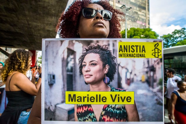 Angela Davis: 'O feminismo negro de Marielle Franco visava transformar o