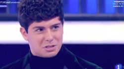 Alfred García divide a sus seguidores con con el polémico detalle de su última foto por el