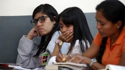 En Venezuela por 50 euros es posible estudiar un año en la universidad... pero la mayoría abandona la
