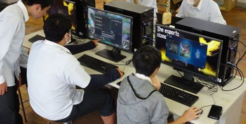 愛知県立城北つばさ高等学校 eスポーツ部の活動 公式Facebookより