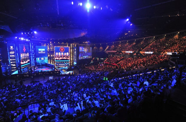 Eスポーツが部活動に 導入した高校からは 勝負に勝つための思考力や戦略を立てる力なども身につく の声 ハフポスト