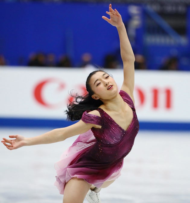 ザギトワが圧巻の首位発進 坂本花織が2位 紀平梨花は7位 世界フィギュア女子ショート ハフポスト