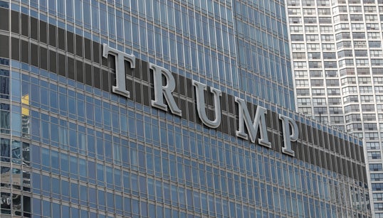 Trump und die Deutsche Bank: “New York Times”-Bericht offenbart neue pikante
