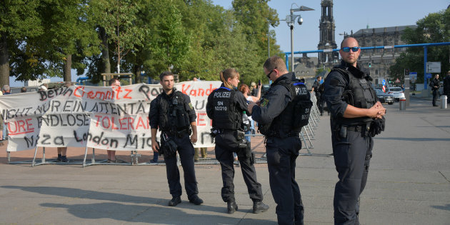 Un Groupuscule Terroriste Néonazi Démantelé En Allemagne Deux Jours ...