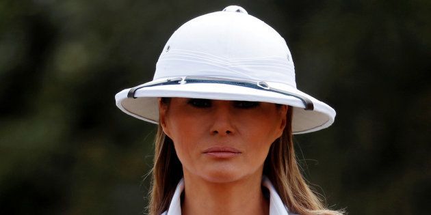 Le casque colonial de Melania Trump pendant sa visite au Kenya ne passe