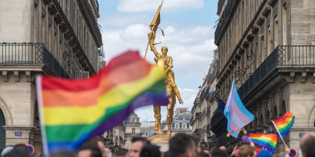 La marche des fiertés LGBT le 24 juin 2017 à Paris pour sa quarantième année, avec pour mot d'ordre