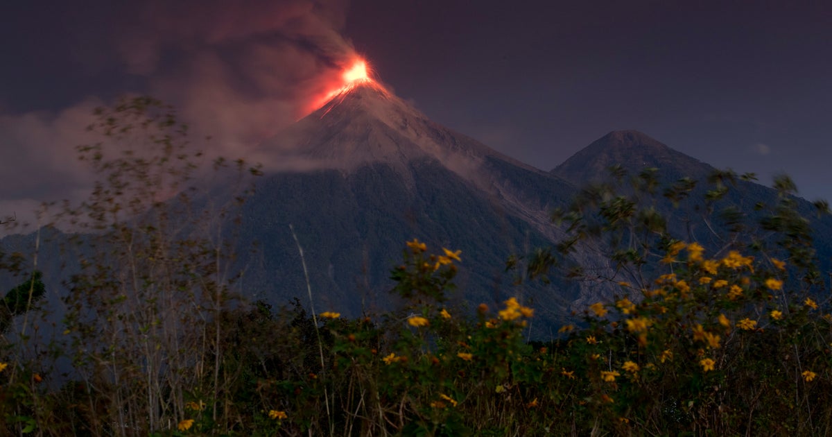 Le volcan el Fuego entre à nouveau en éruption au Guatemala | Le HuffPost