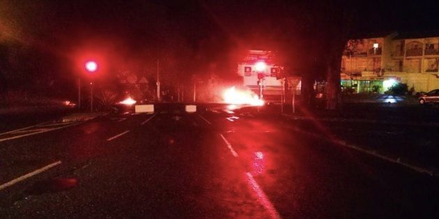 à La Réunion Plusieurs Policiers Blessés Lors Dune Nuit De