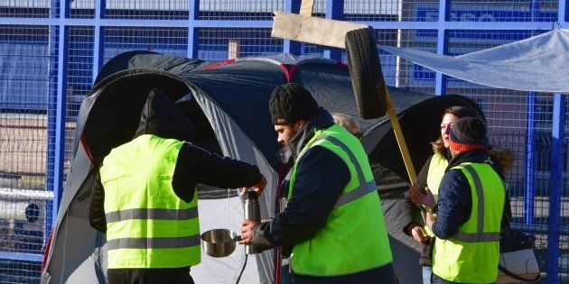 Jusquà 18 Mois De Prison Ferme Pour Trois Gilets Jaunes à