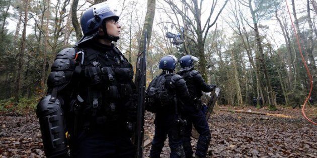 Notre-Dame-des-Landes: le gouvernement mobilise 1000 gendarmes et CRS pour l'abandon de