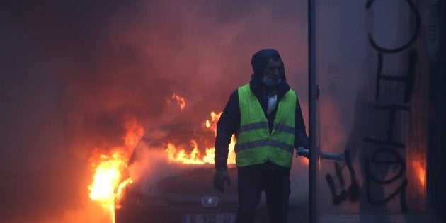 378 Personnes En Garde à Vue Dont 33 Mineurs Après Les